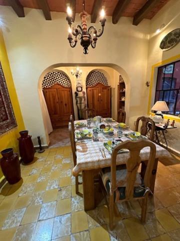 Вилла Antigua Casa Del Limon Гуанахуато Экстерьер фото